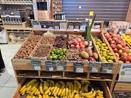 303-biocoop-meyzieu-du-grand-large-magasin-bio-fruit-legume-saison-local.webp